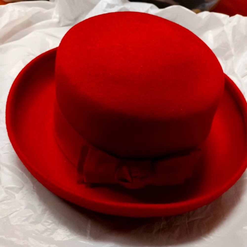 Designer Amanda Smith  wool hat w satin bow band  $38 one size +free scarf. - Picture 3 of 12